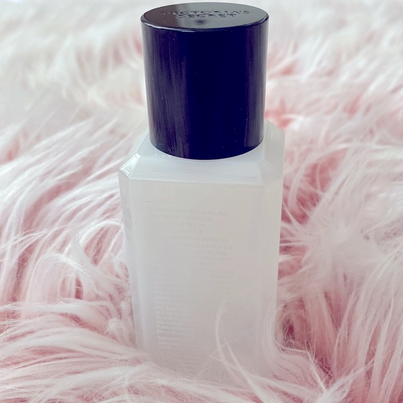 💌SOLD!!💌 BNWT!✨ Victoria’s Secret “Tease Crème Cloud” Perfume! 💗 - Picture 4 of 5